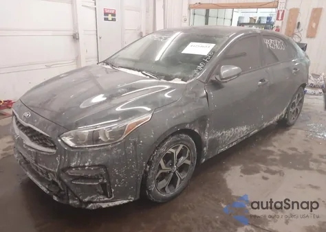 2021 Kia Forte Lxs z USA, uszkodzony, nr VIN 3KPF24AD4ME393253